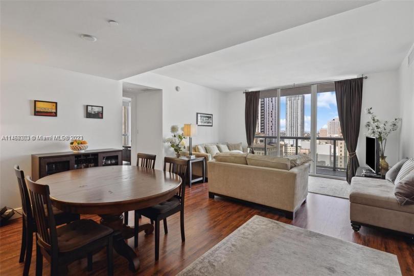 50 Biscayne Blvd 2111 Property Photo 11
