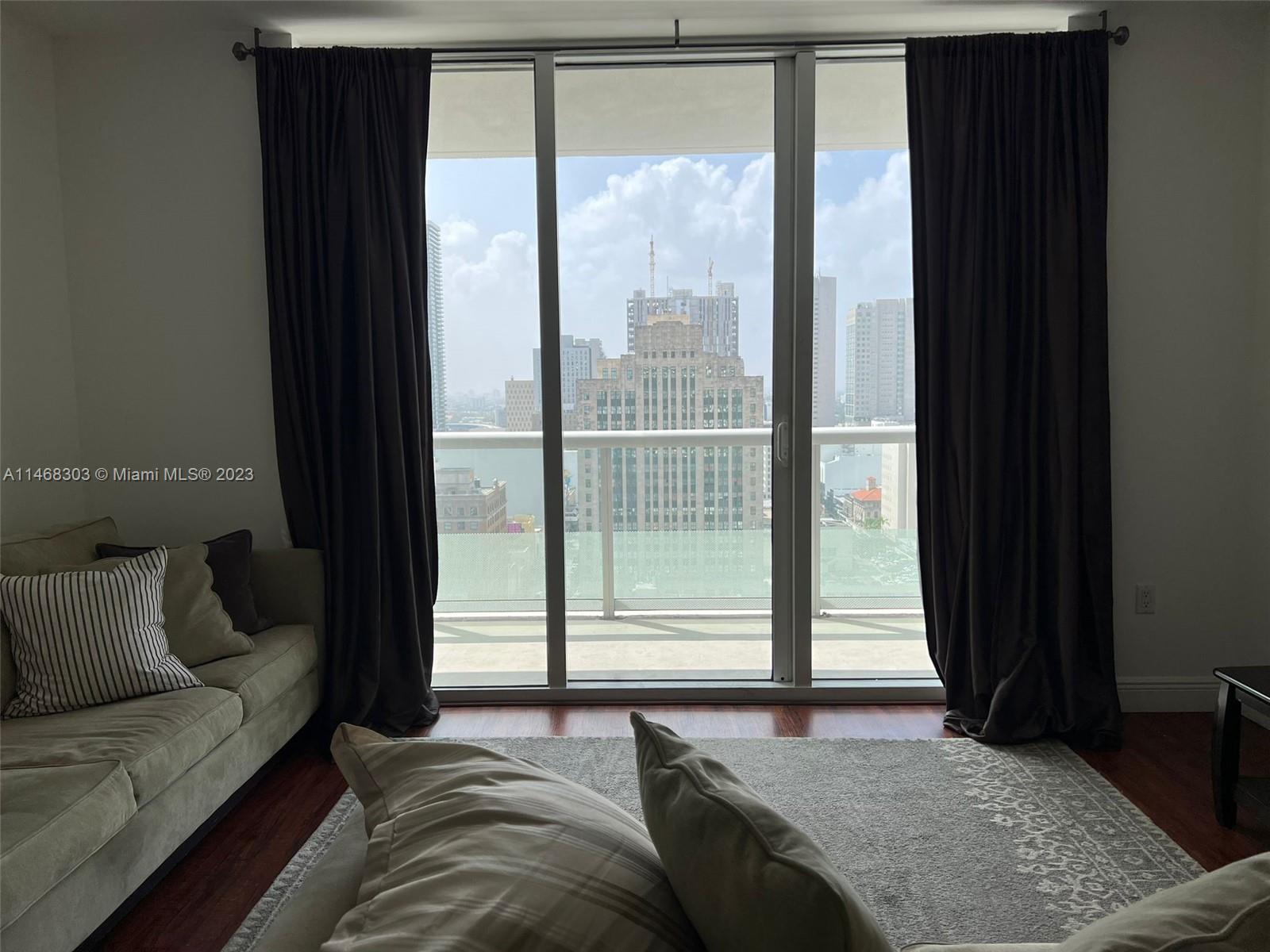 50 Biscayne Blvd 2111 Property Photo 13