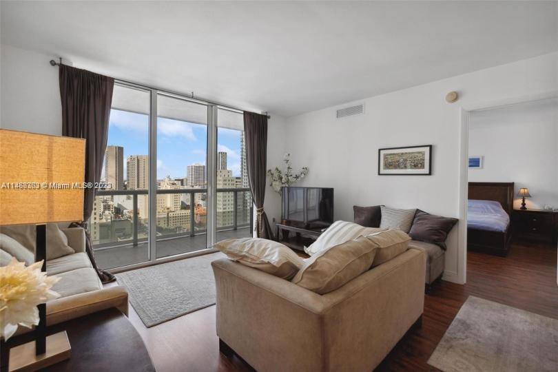 50 Biscayne Blvd 2111 Property Photo 16