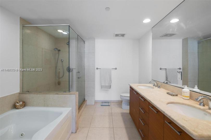 50 Biscayne Blvd 2111 Property Photo 24
