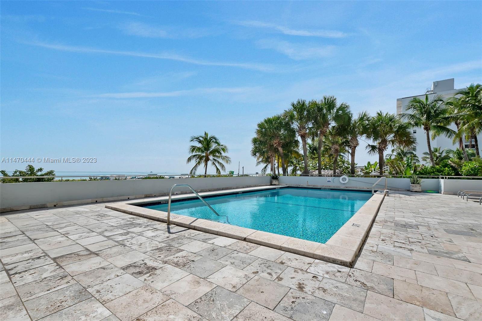 465 Ocean Dr 804 Property Photo 11
