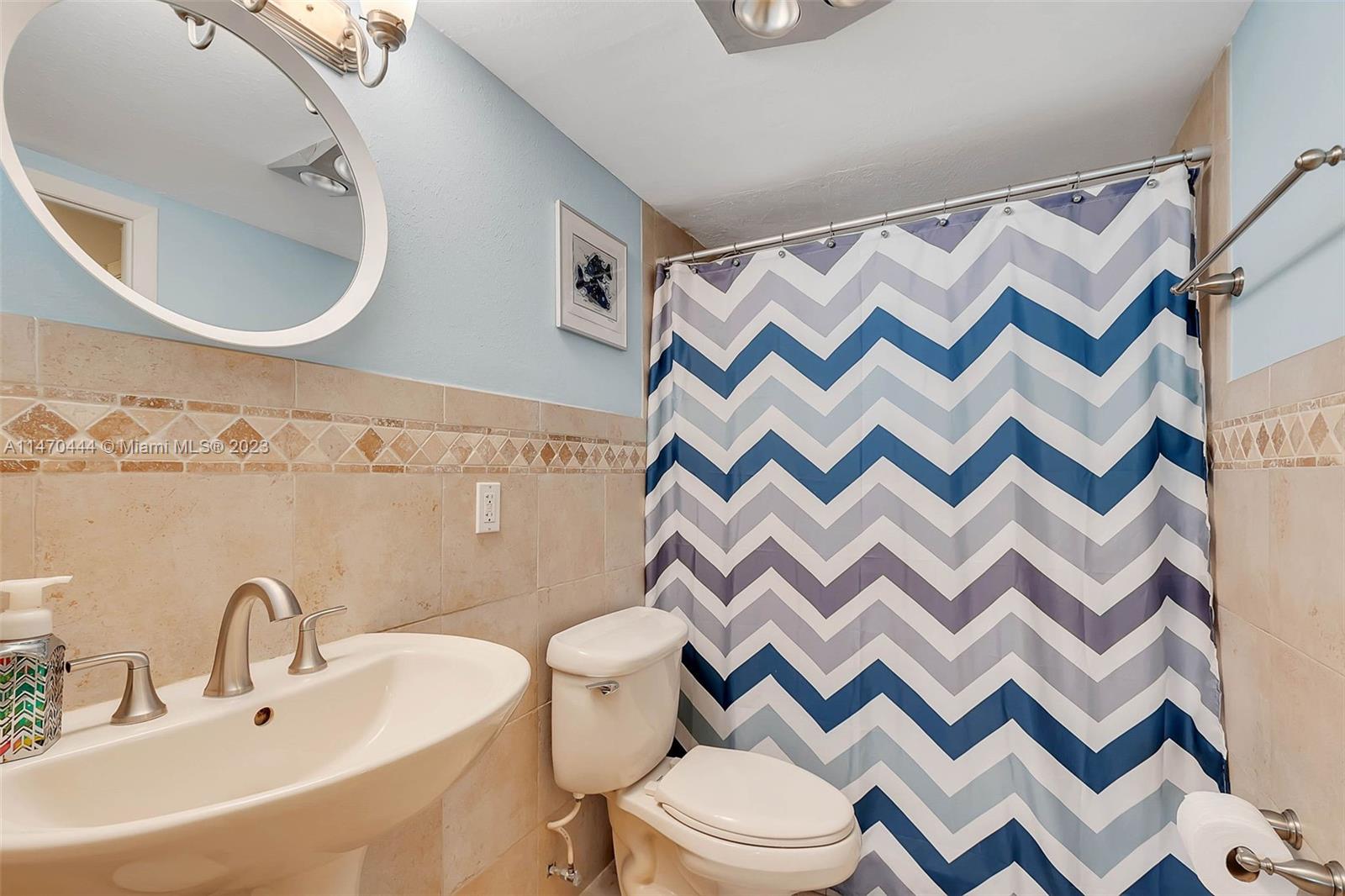 465 Ocean Dr 804 Property Photo 43