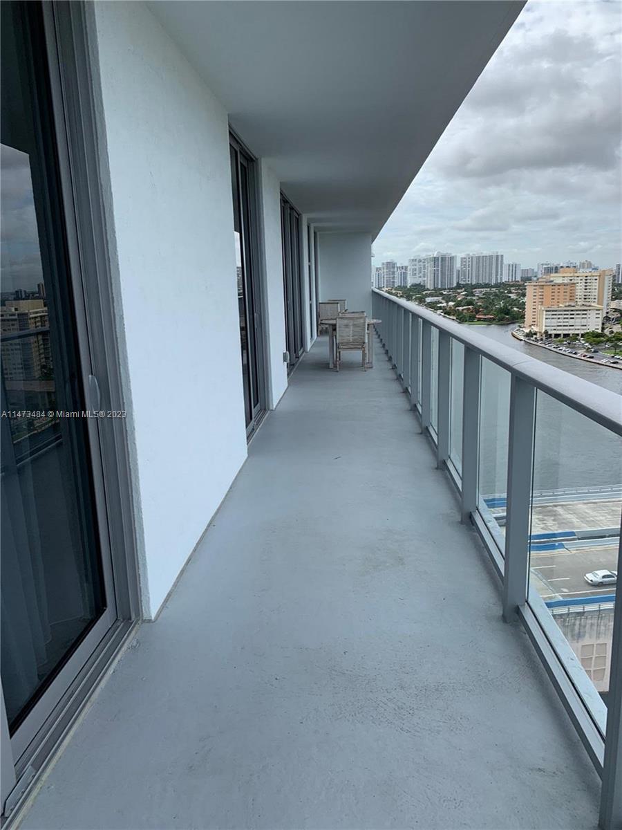 4010 S Ocean Dr 1404 Property Photo 4