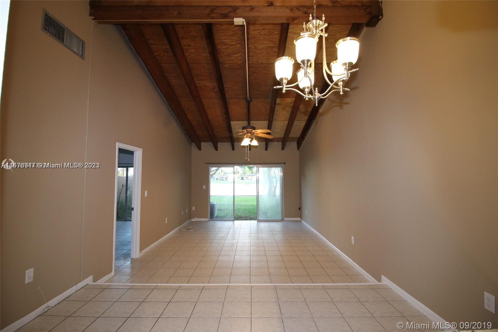10480 Buttonwood Ave 10480 Property Photo 3