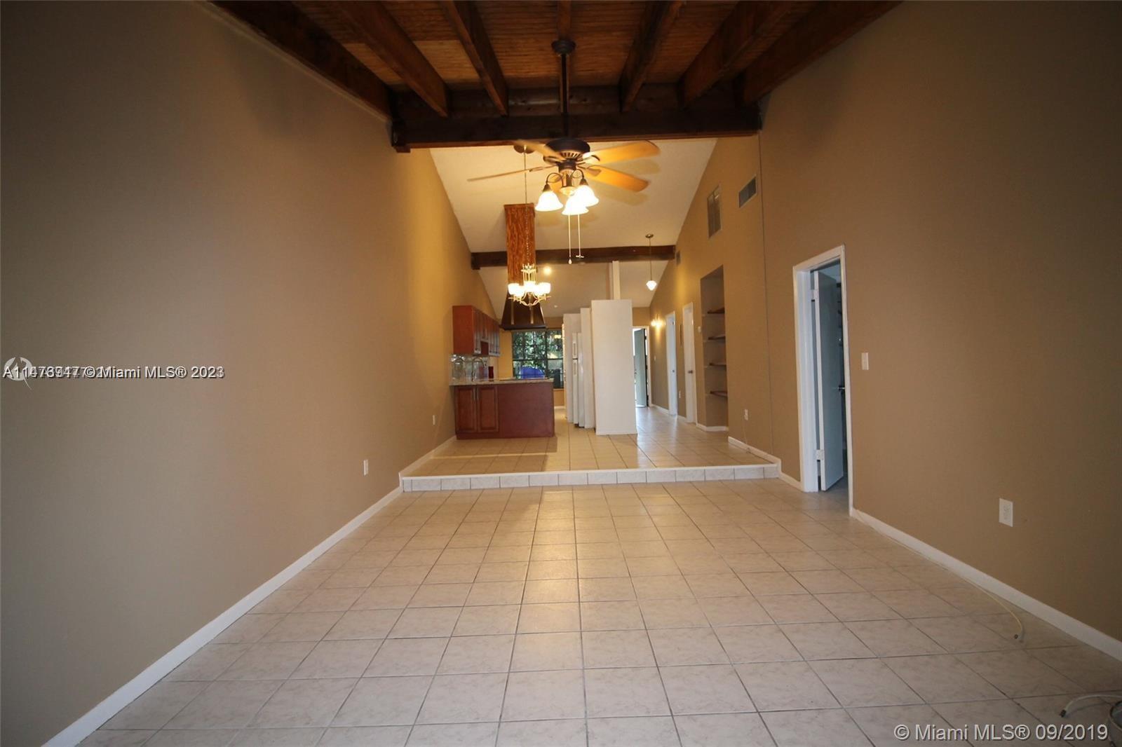 10480 Buttonwood Ave 10480 Property Photo 4