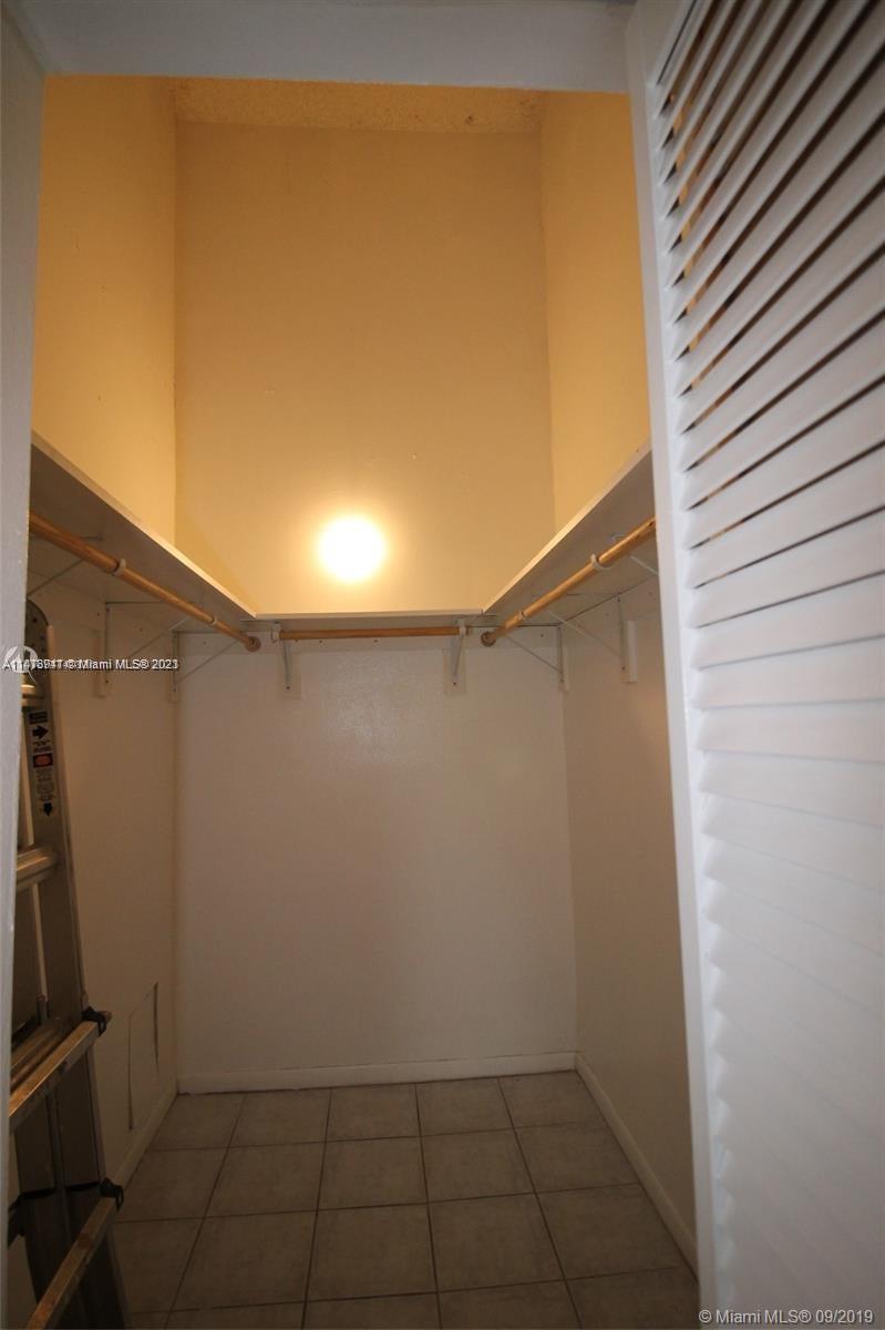10480 Buttonwood Ave 10480 Property Photo 8