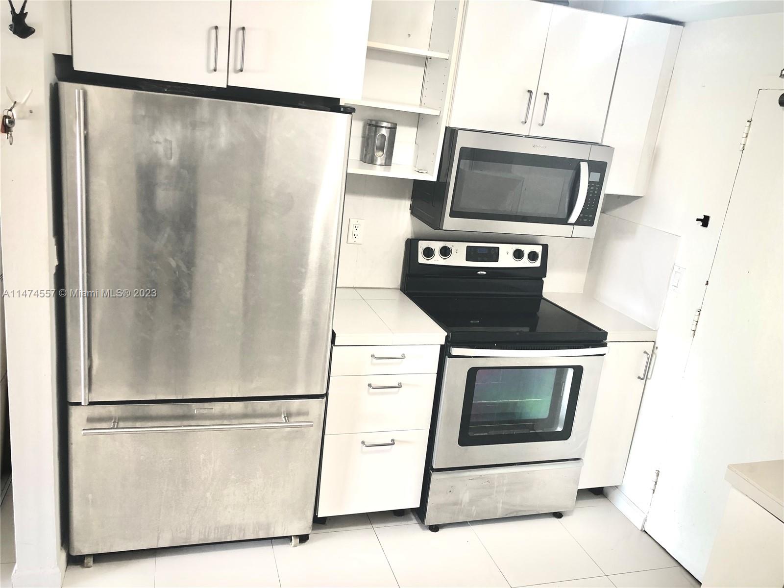 1430 Brickell Bay Dr. 106 Property Photo 3