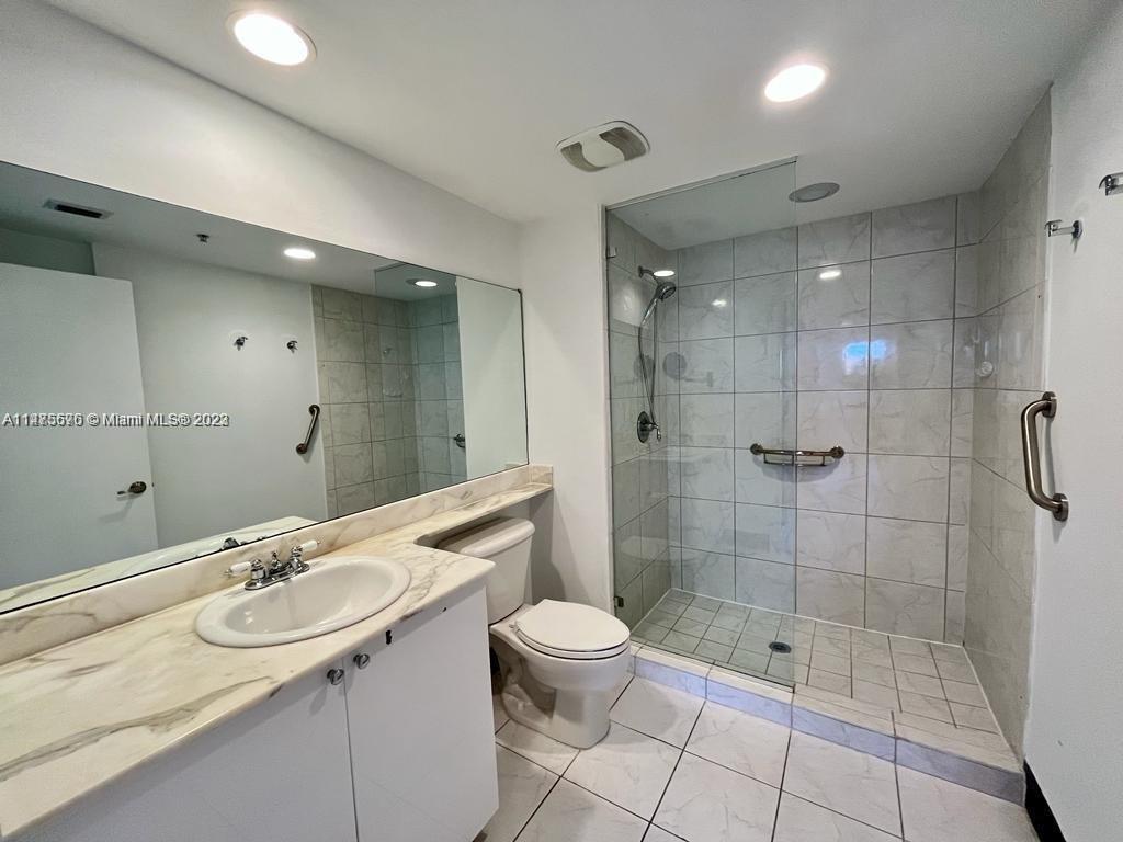 2775 Ne 187th St 326 Property Photo 14