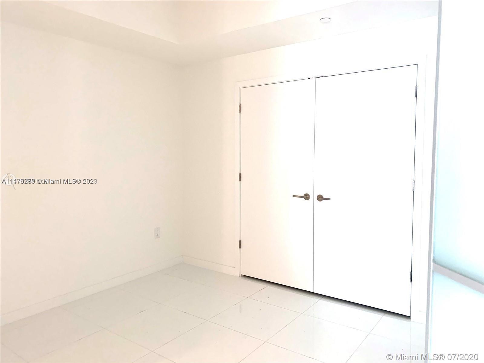 851 Ne 1st Ave 3105 Property Photo 4