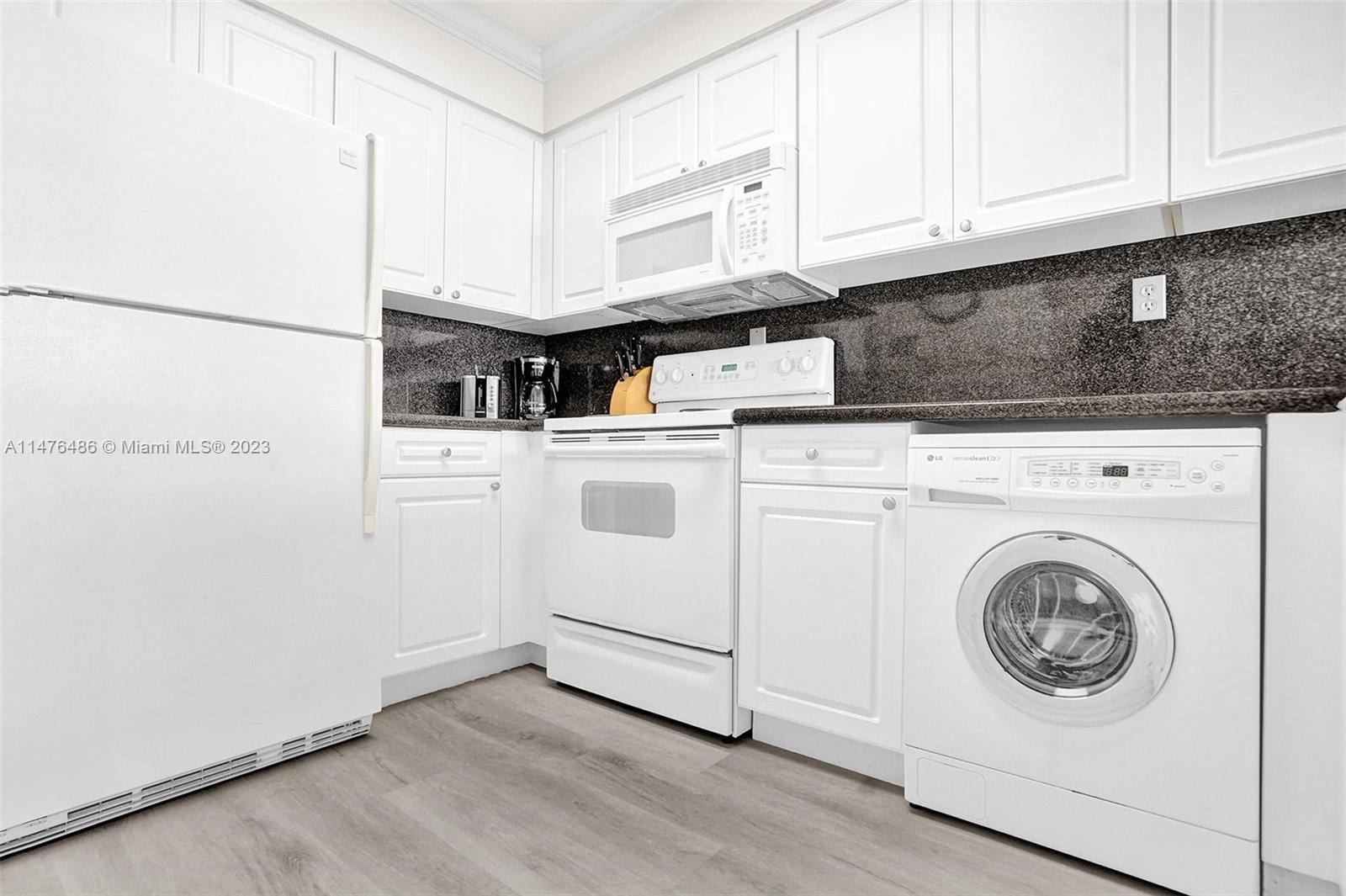2501 S Ocean Dr 904 (available Apr 11) Property Photo 5