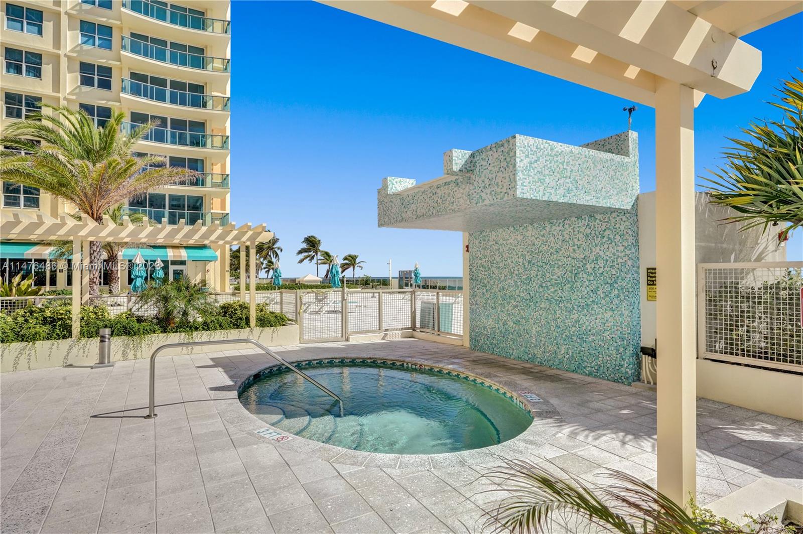 2501 S Ocean Dr 904 (available Apr 11) Property Photo 58