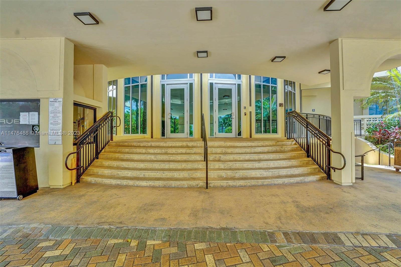 2501 S Ocean Dr 904 (available Apr 11) Property Photo 90