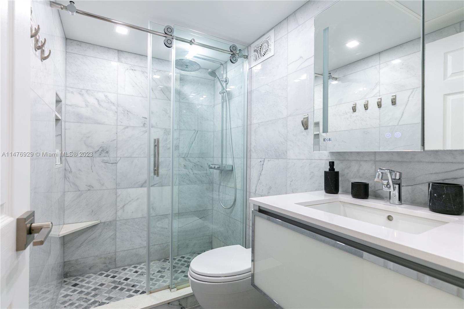 2501 S Ocean Dr 718 (available May 5) Property Photo 17