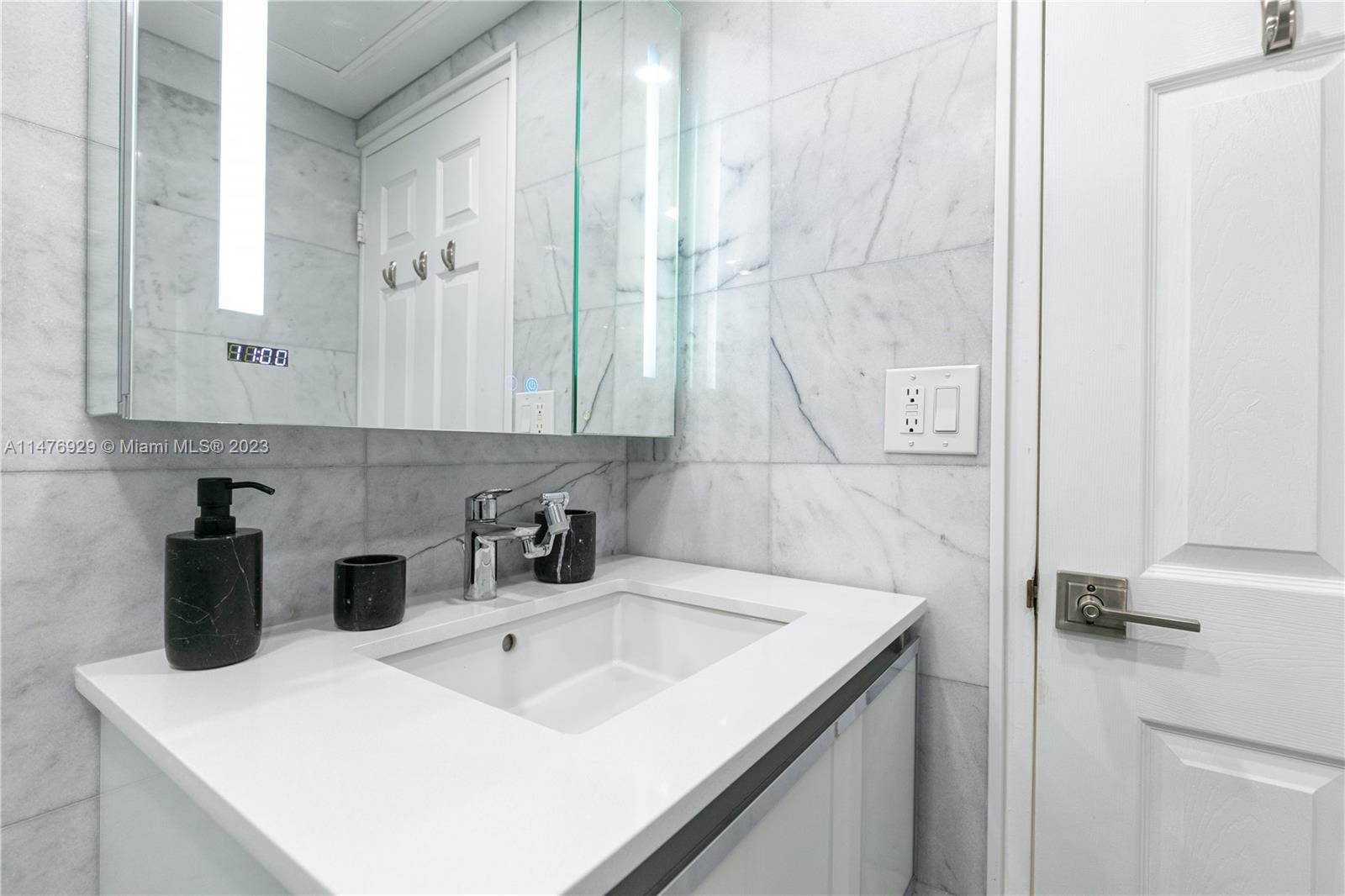 2501 S Ocean Dr 718 (available May 5) Property Photo 18