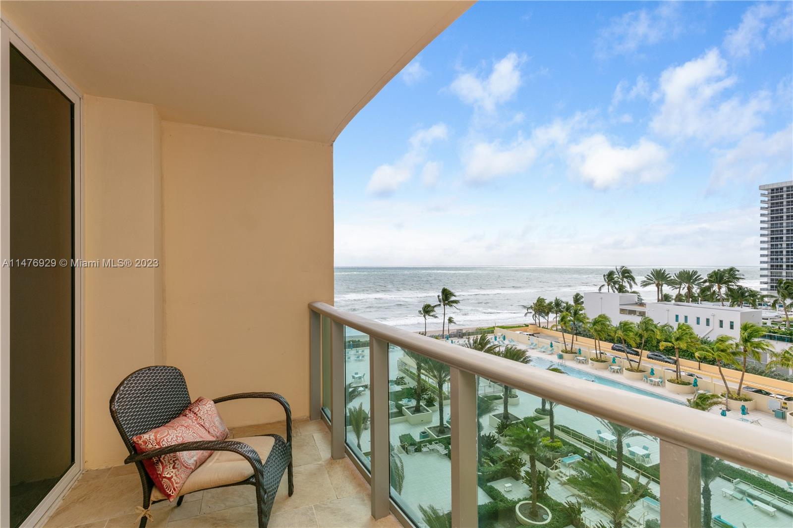 2501 S Ocean Dr 718 (available May 5) Property Photo 22
