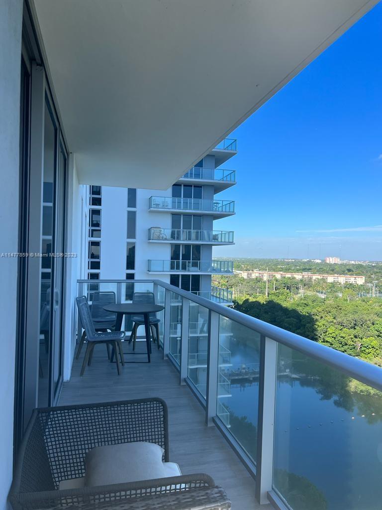 16385 Biscayne Blvd 1415 Property Photo 15