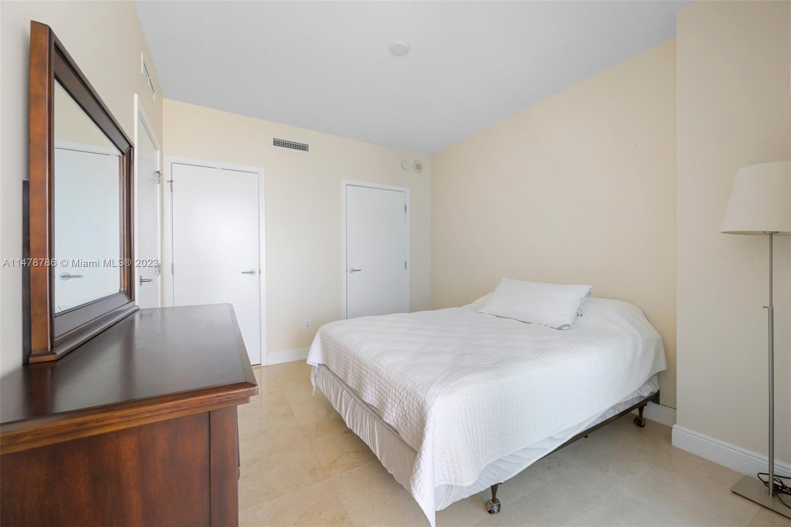 3801 Collins Ave 1105 Property Photo 10