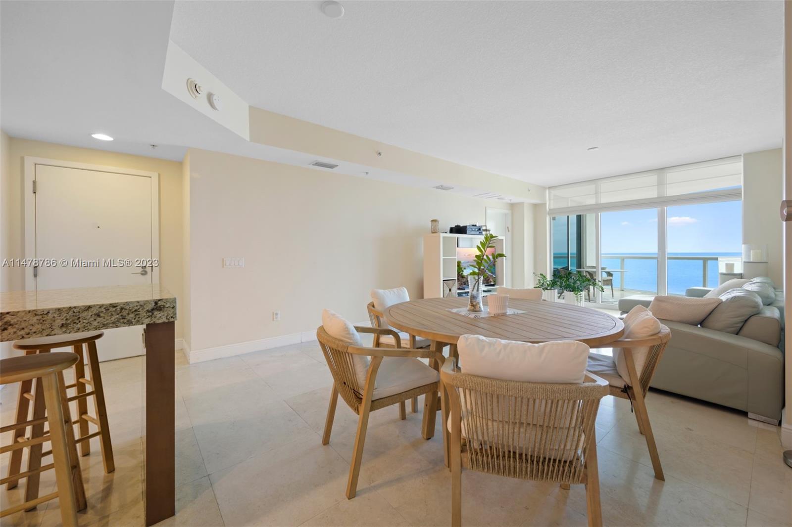 3801 Collins Ave 1105 Property Photo 21