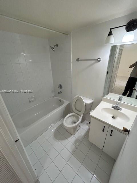 7045 Nw 173rd Dr 310 Property Photo 19