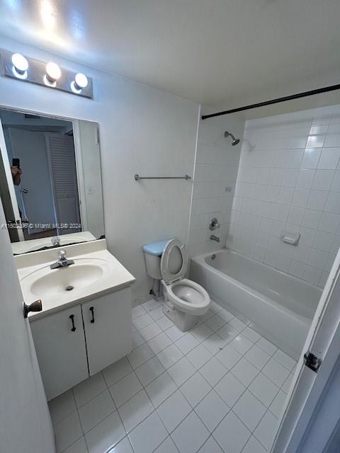 7045 Nw 173rd Dr 310 Property Photo 22