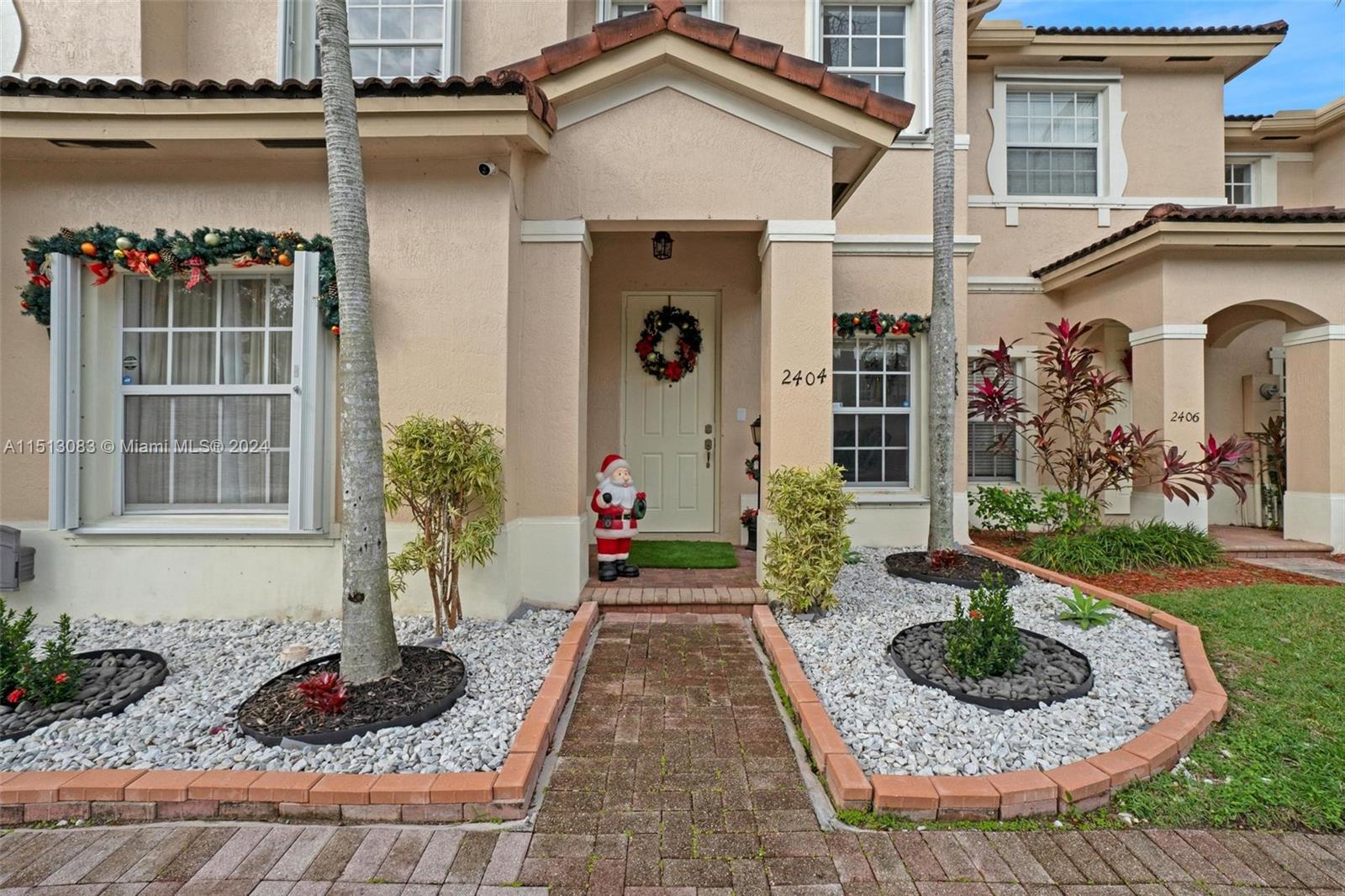 Floridian Isles Real Estate Listings Main Image