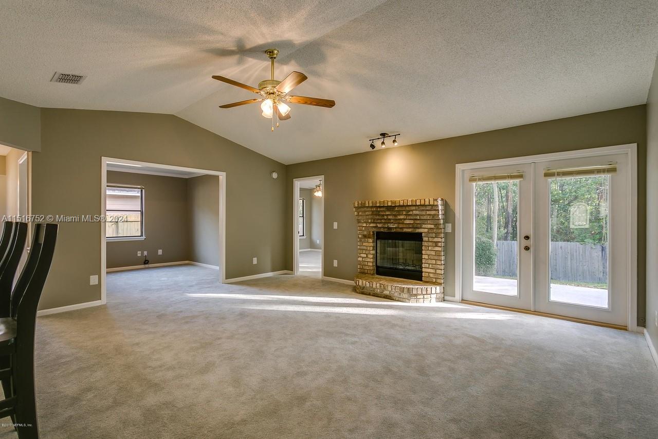 1609 Panther Ridge Ct Property Photo 3