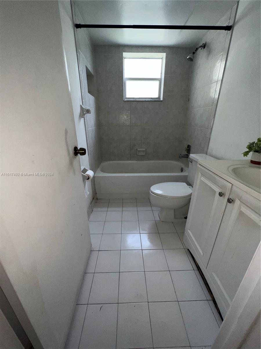 4269 Nw 89th Ave 106 Property Photo 11