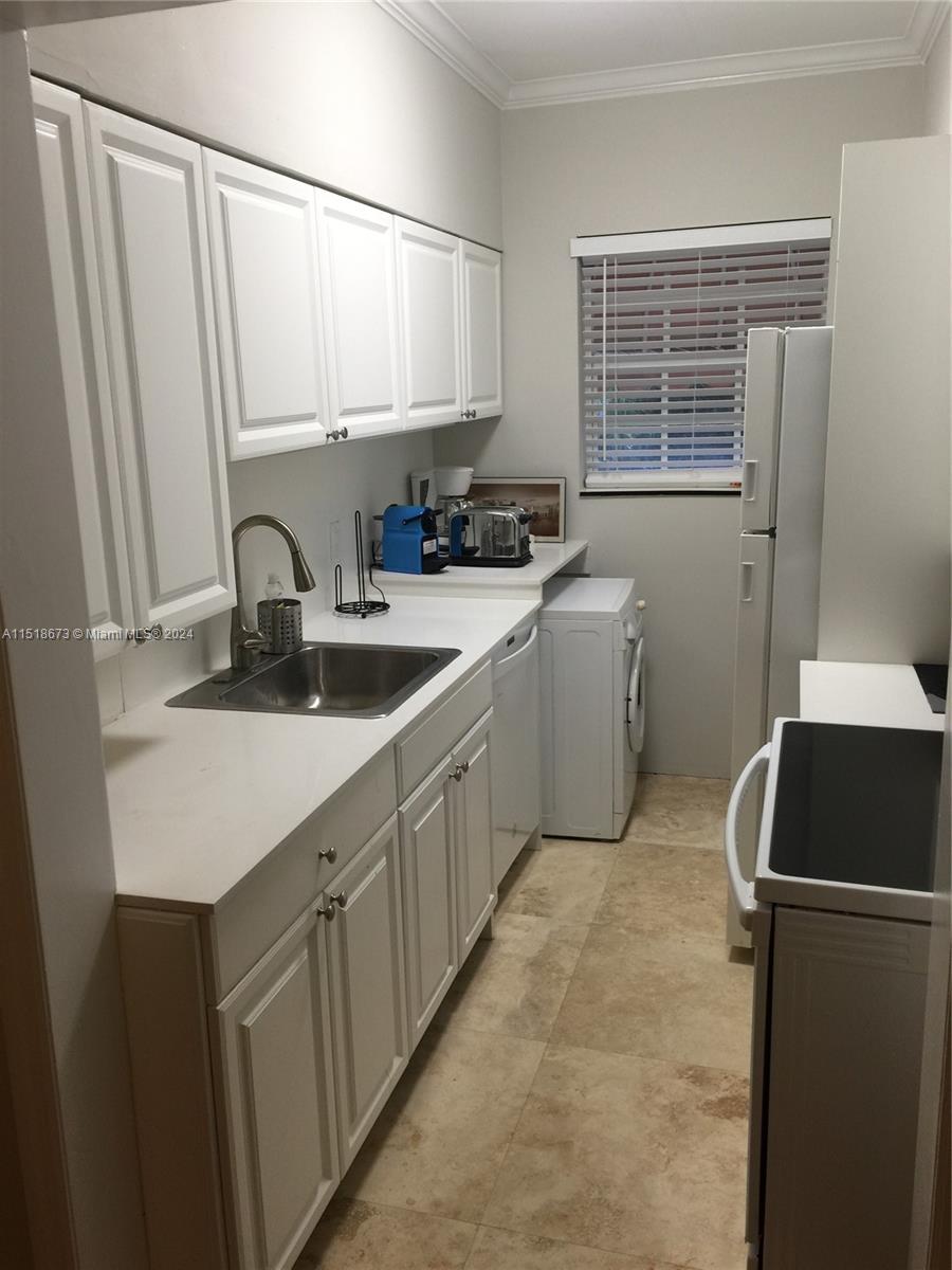 1620 Pennsylvania Ave 206 Property Photo 9