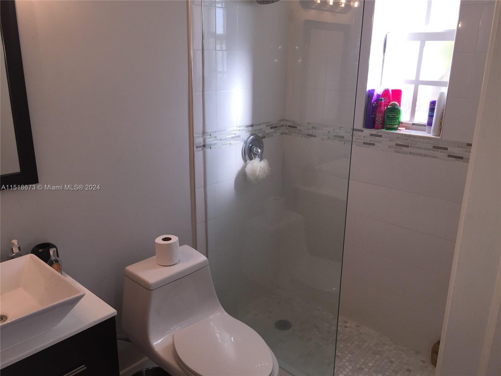 1620 Pennsylvania Ave 206 Property Photo 11