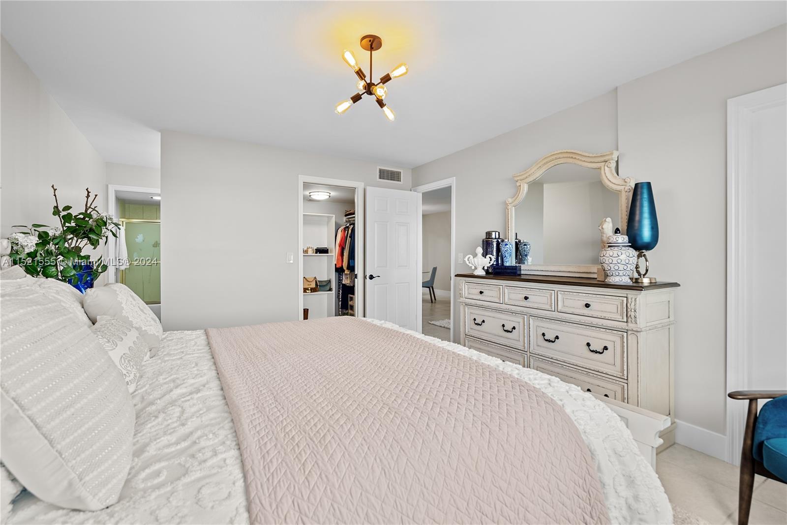 10152 S Ocean Dr 213b Property Photo 24