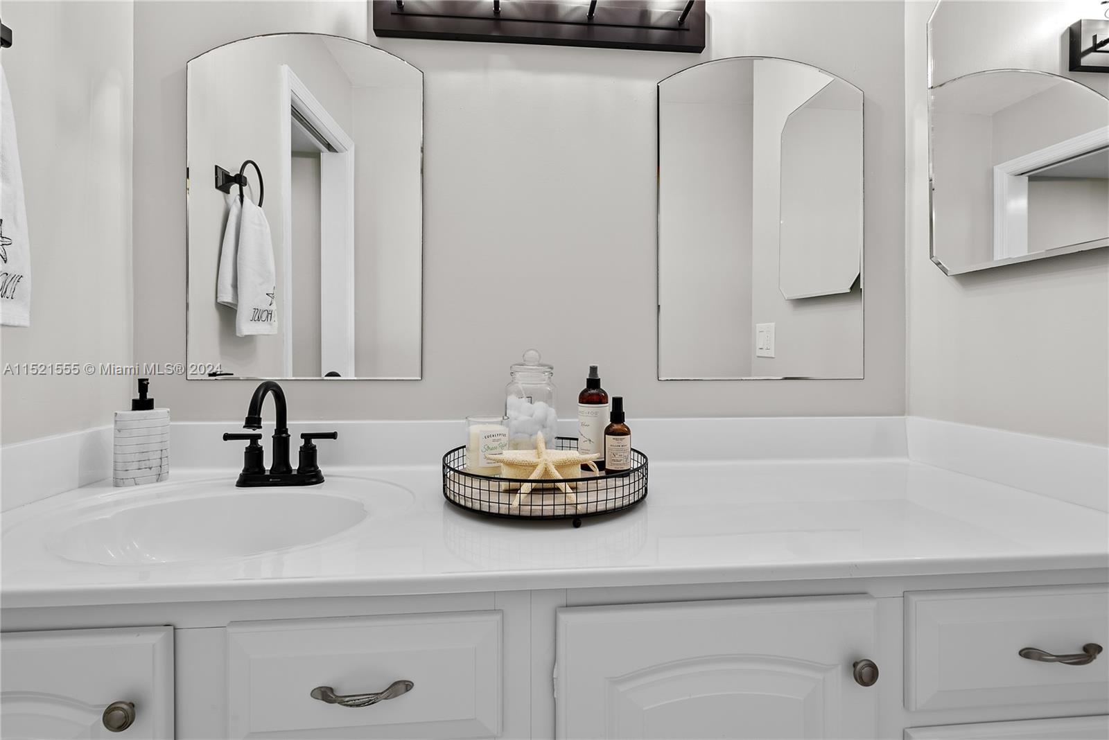 10152 S Ocean Dr 213b Property Photo 27