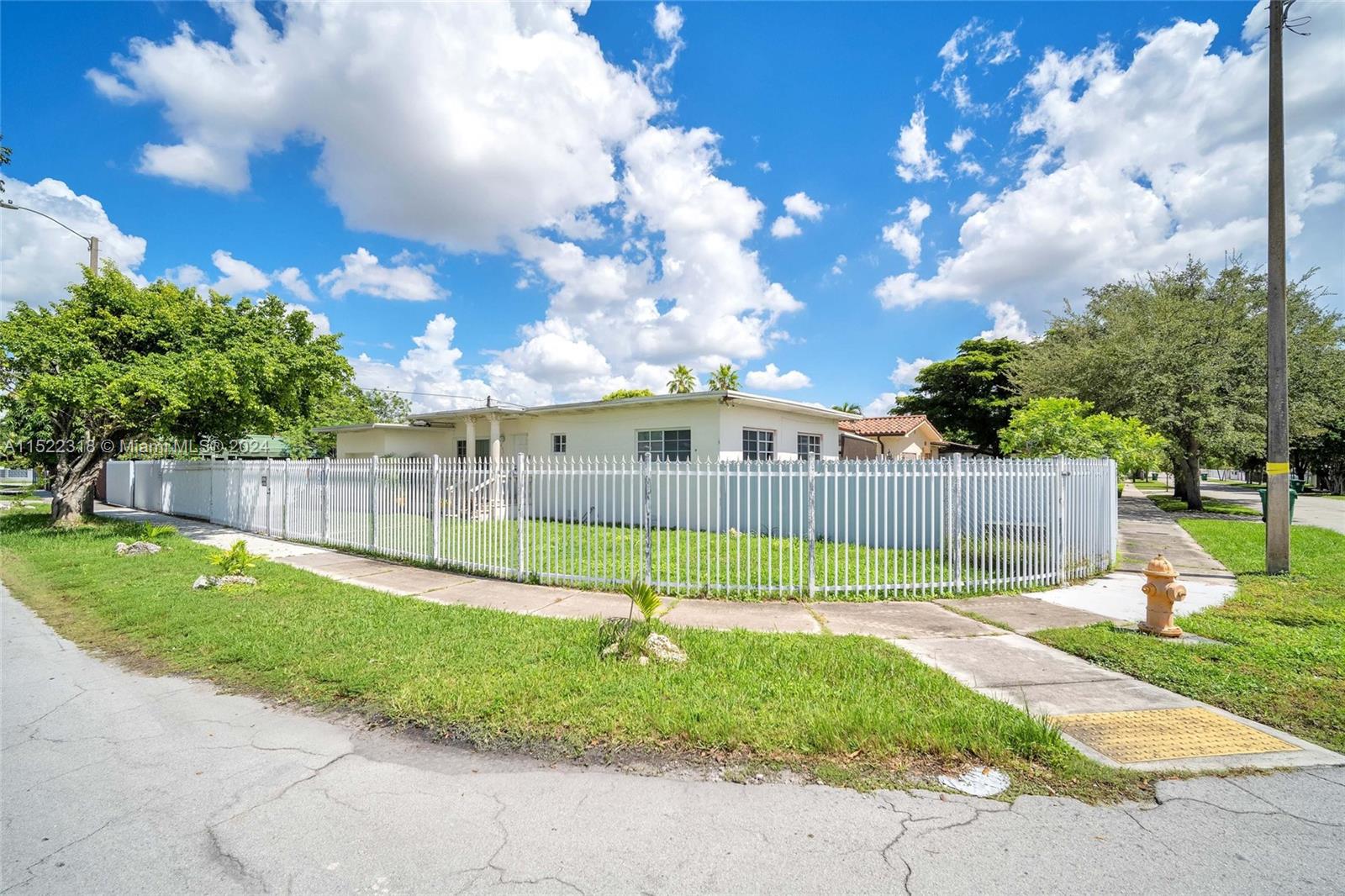 451 Nw 30th Pl Property Photo 1