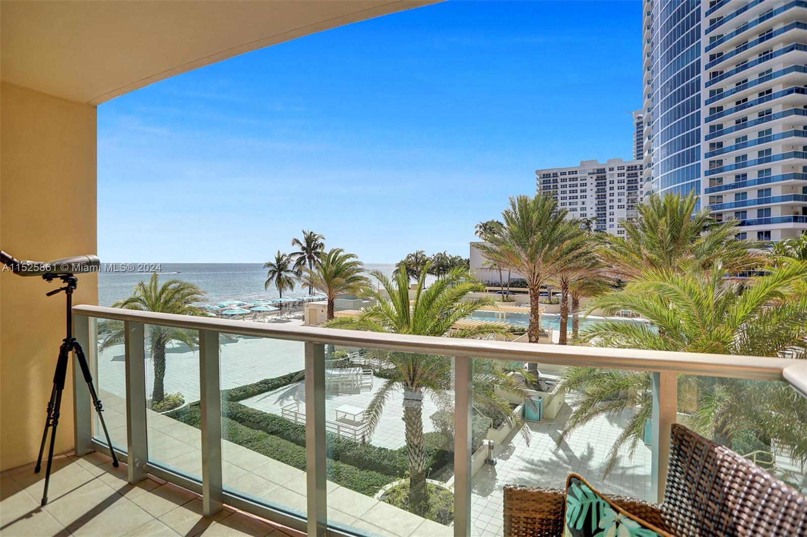 2501 S Ocean Dr Property Photo 2