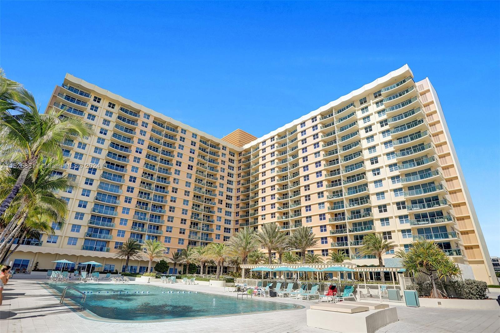 2501 S Ocean Dr Property Photo 4