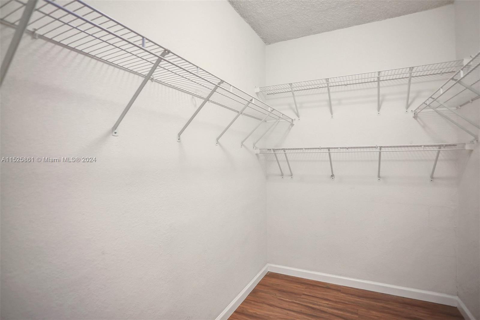 2501 S Ocean Dr Property Photo 15