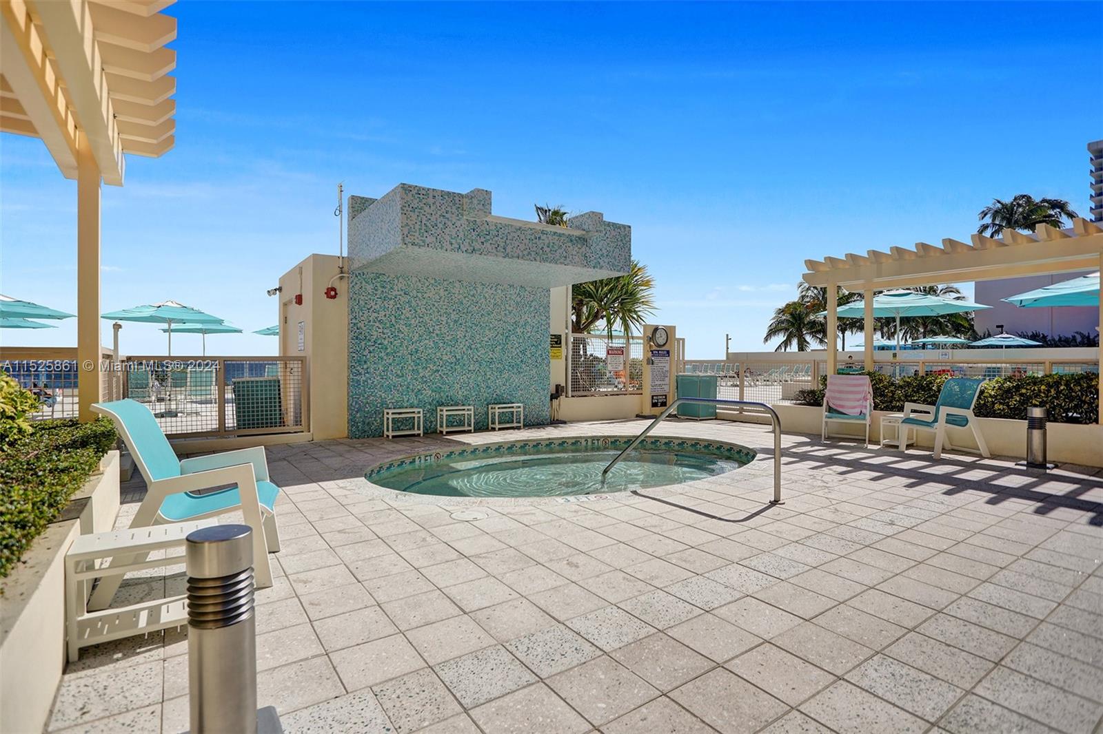 2501 S Ocean Dr Property Photo 24