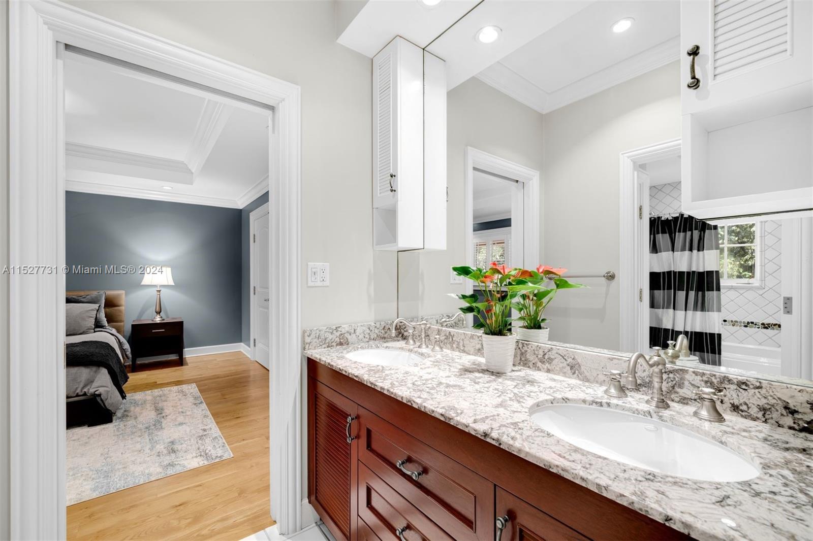 5400 Kerwood Oaks Dr Property Photo 28
