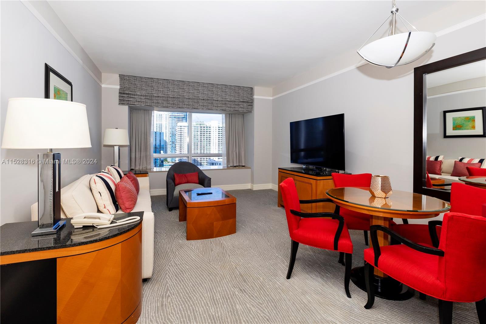 1435 Brickell Ave Property Photo 1