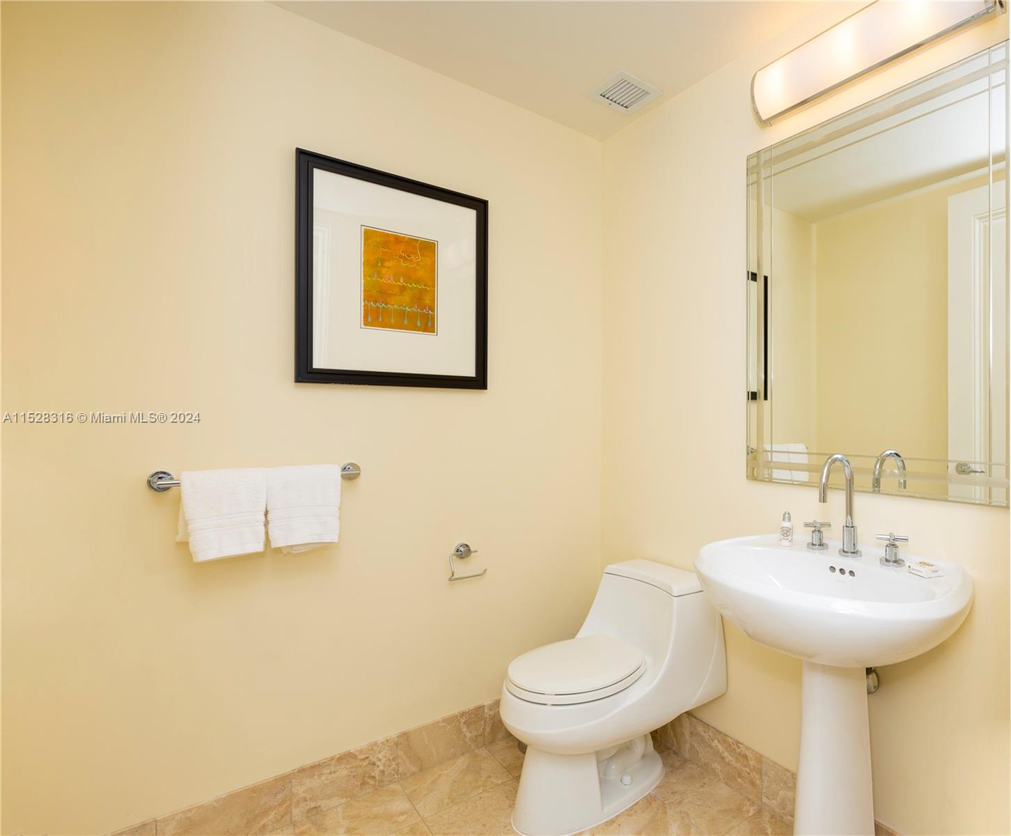 1435 Brickell Ave Property Photo 7