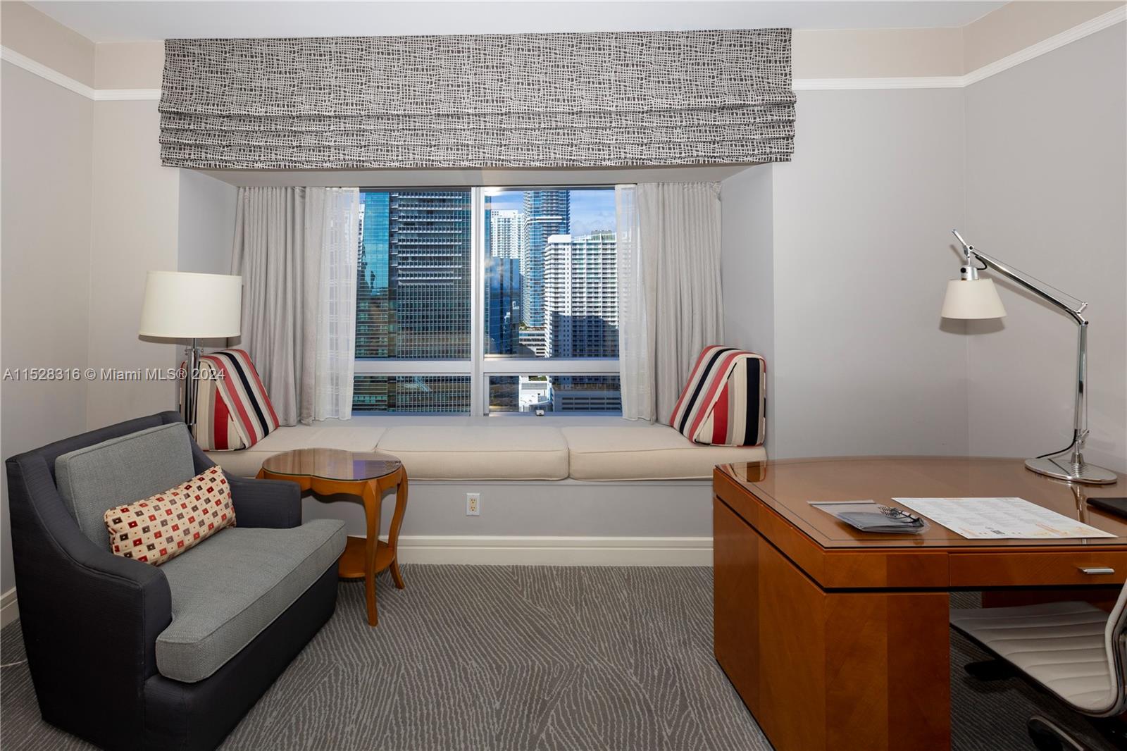 1435 Brickell Ave Property Photo 12