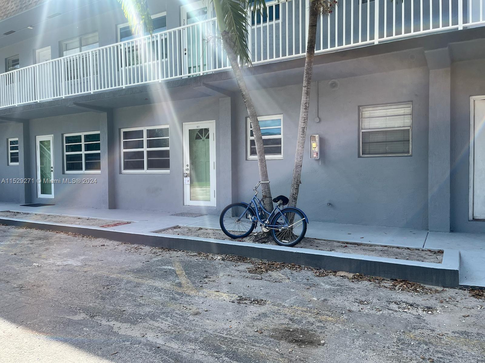 A11529271 Property Photo 1