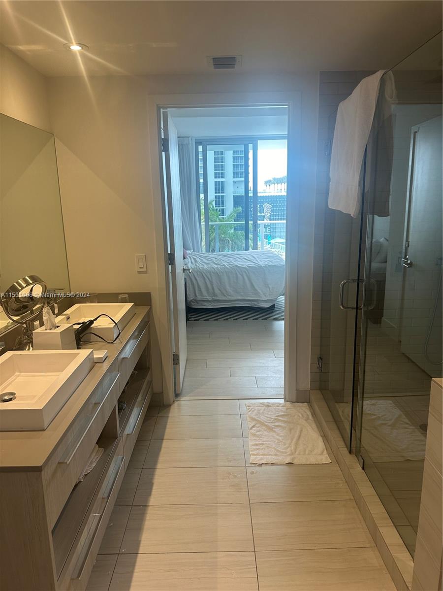 4010 S Ocean Dr R707 Property Photo 23