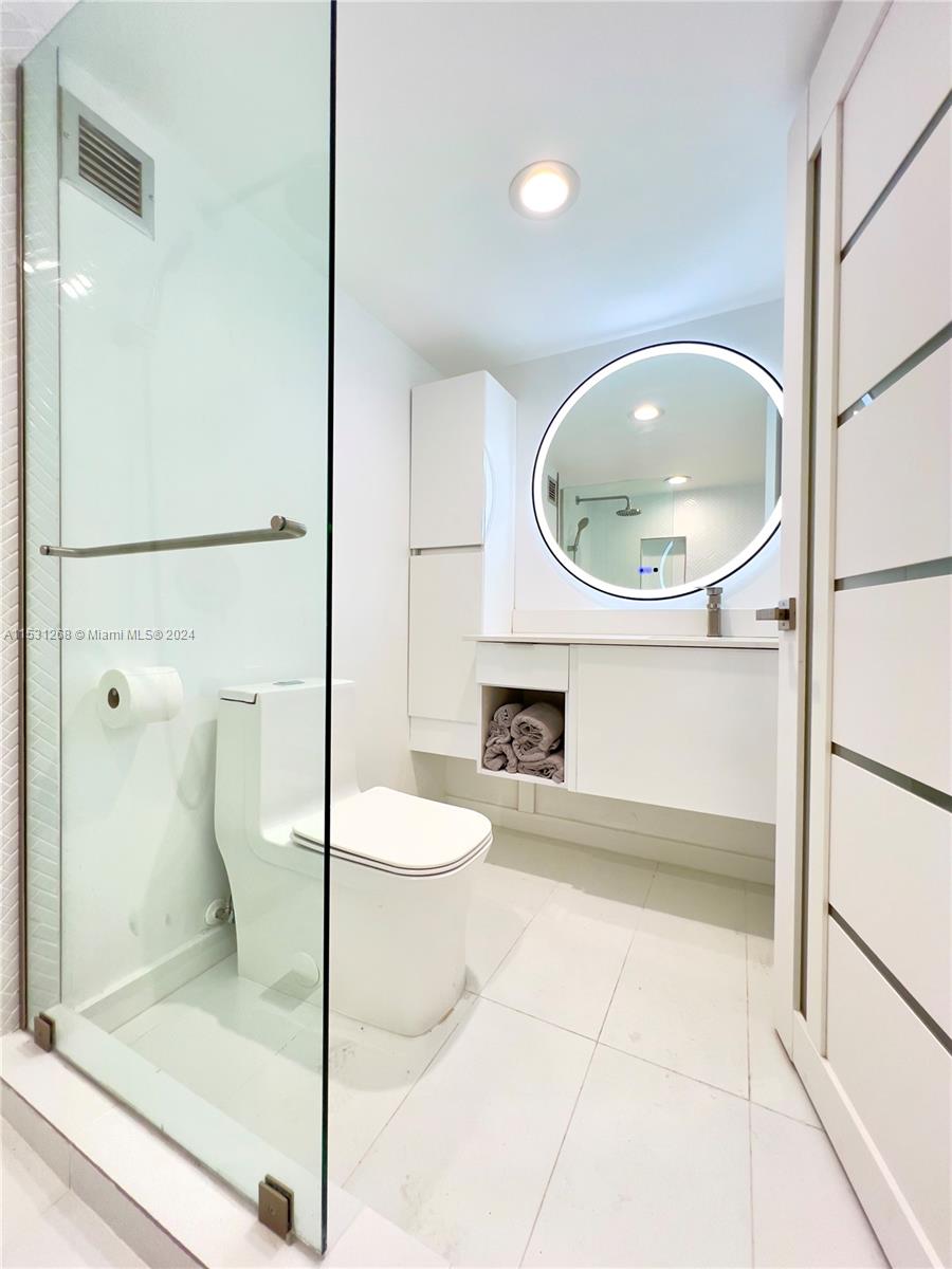 2751 S Ocean Dr N7ph Property Photo 12