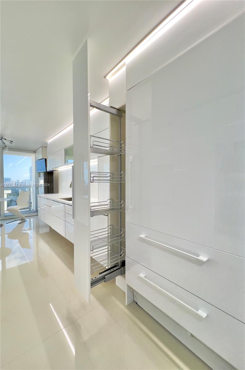 2751 S Ocean Dr N7ph Property Photo 60