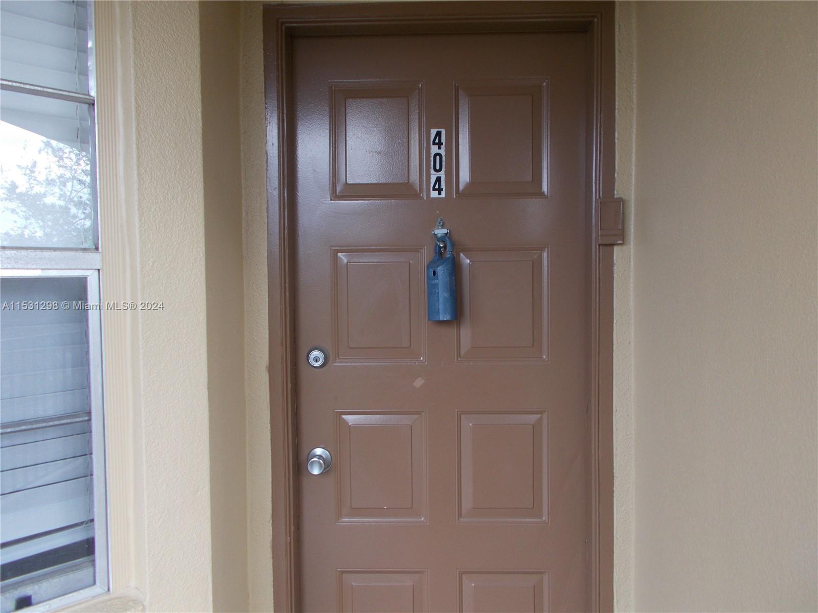 1351 Sw 125th Ave Property Photo 2