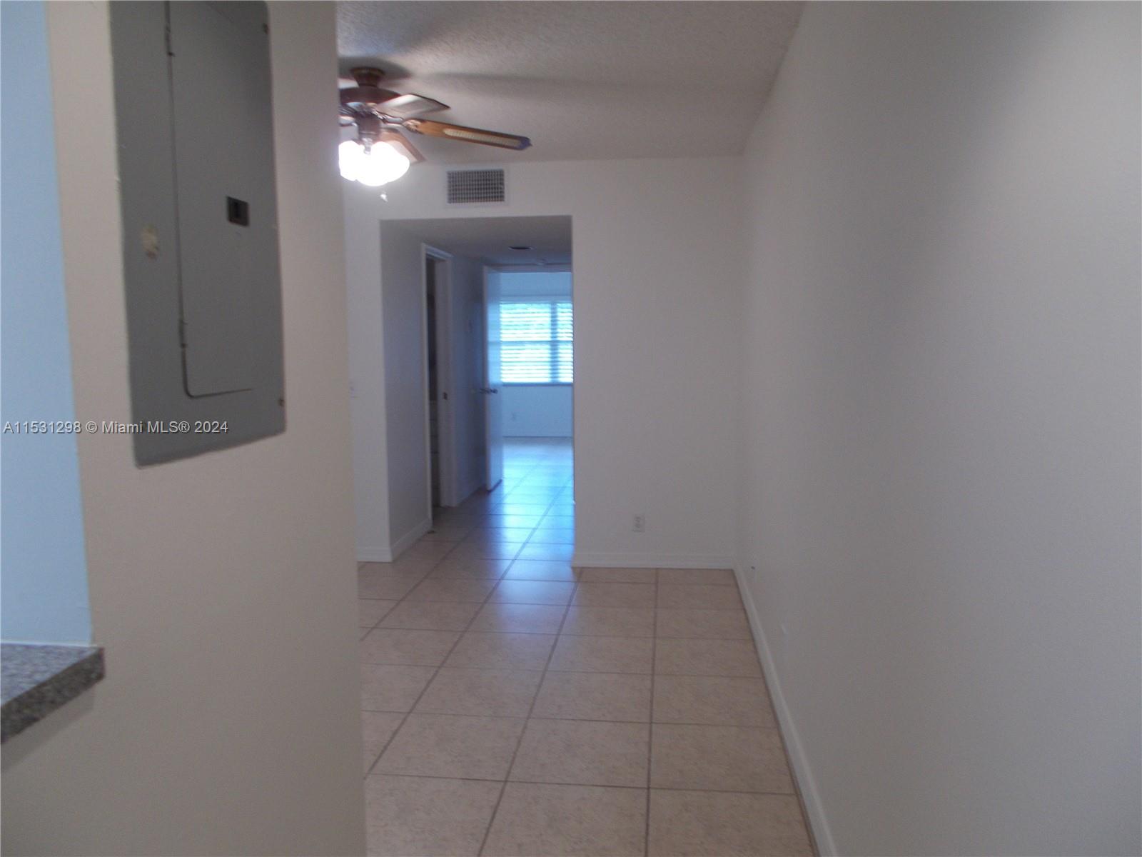 1351 Sw 125th Ave Property Photo 5
