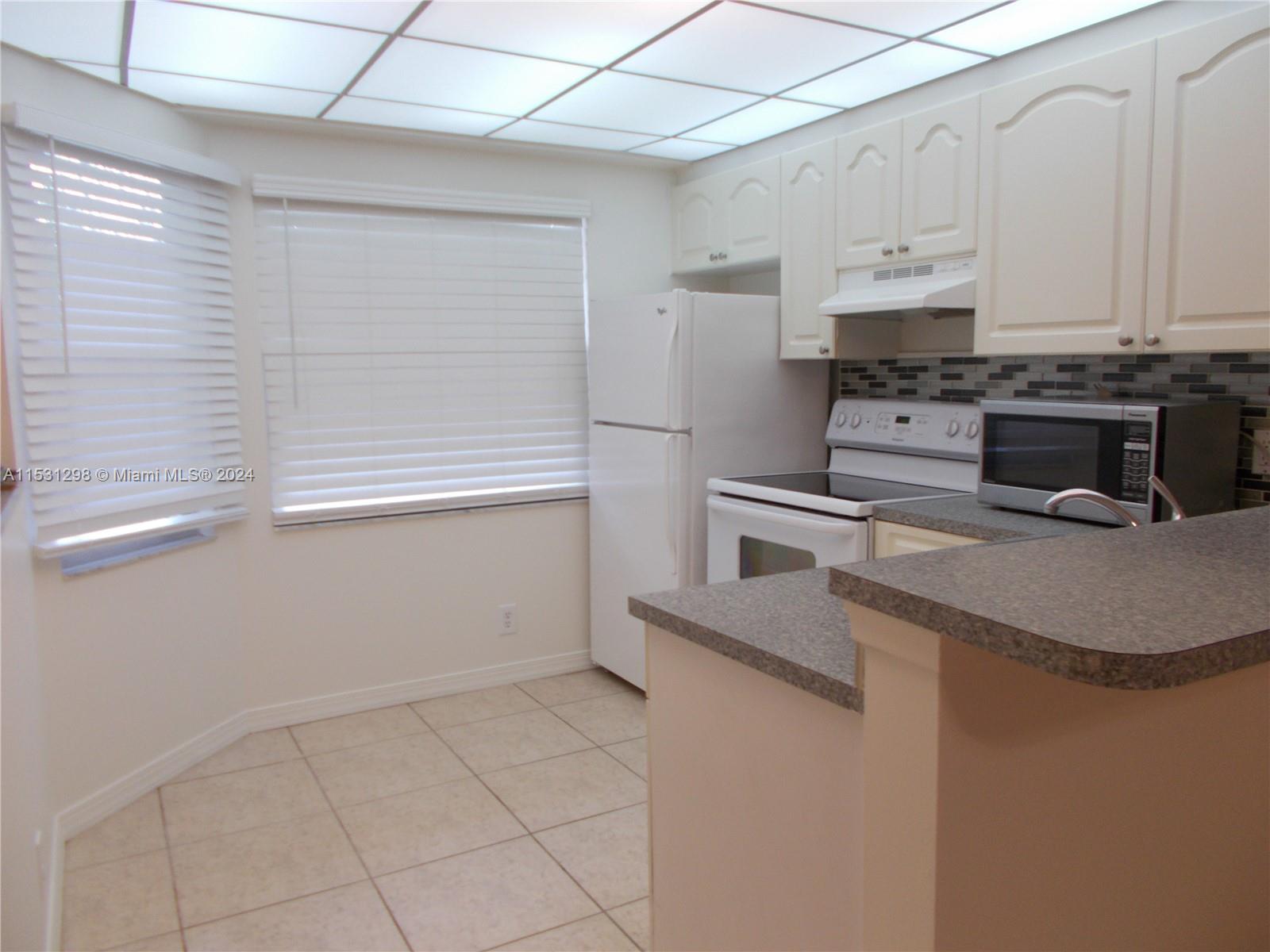 1351 Sw 125th Ave Property Photo 6