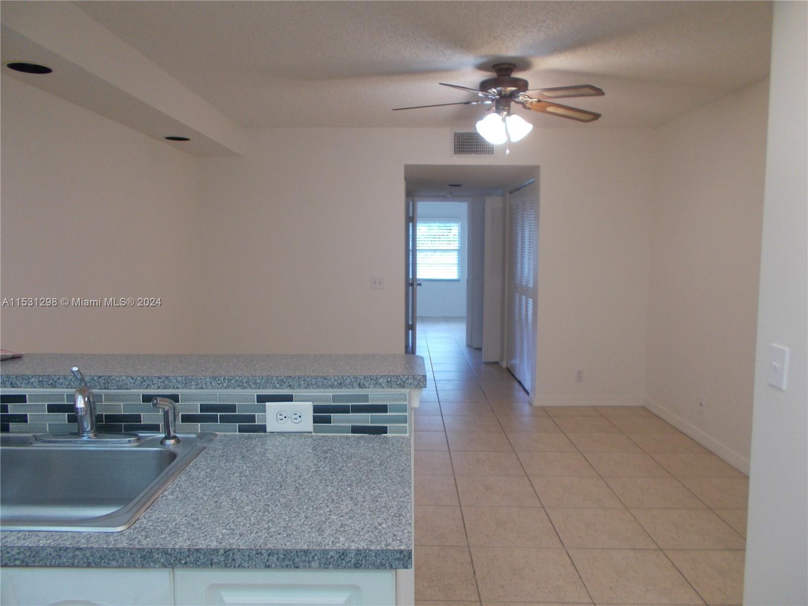 1351 Sw 125th Ave Property Photo 8