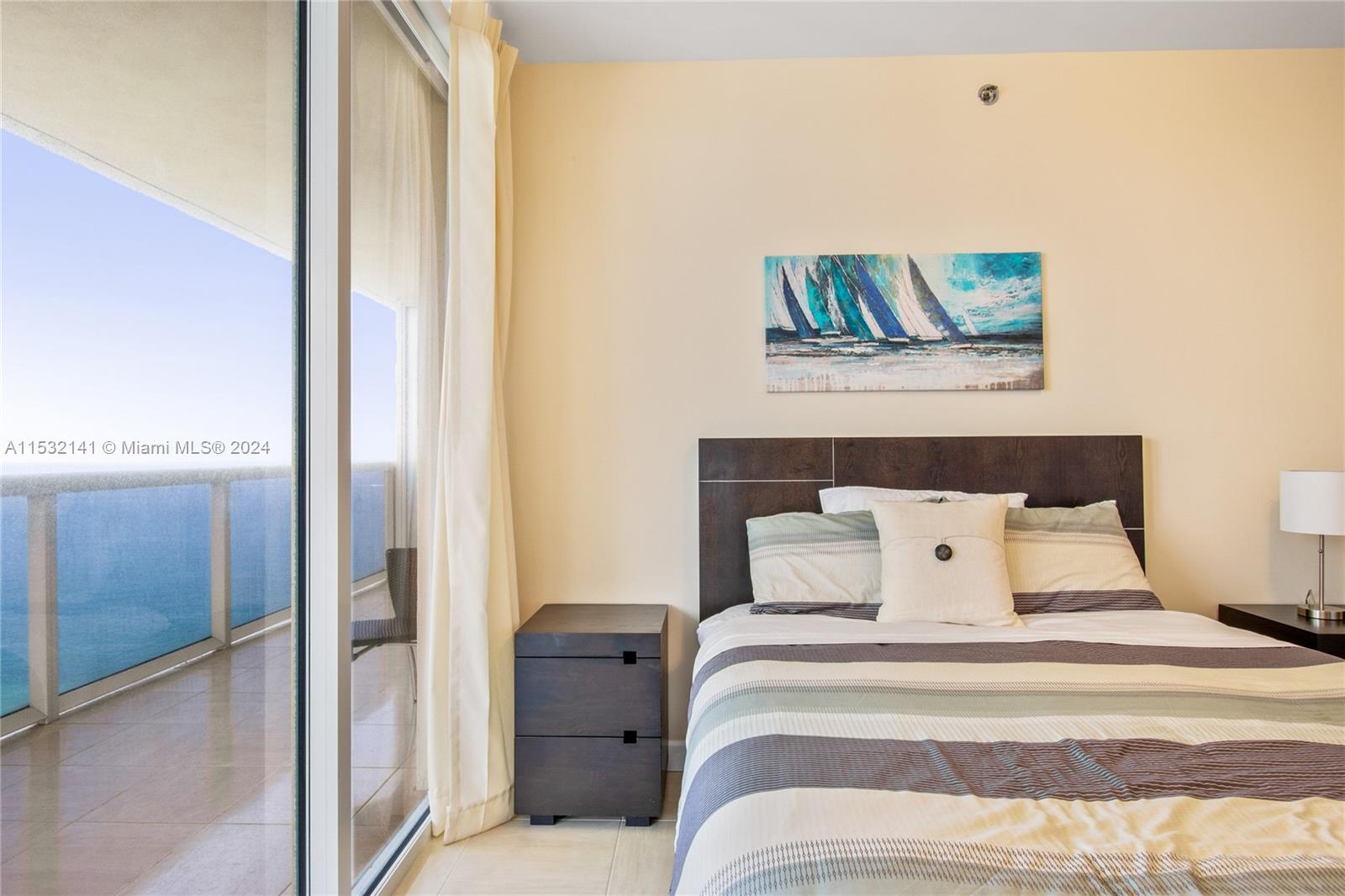 1830 S Ocean Dr Property Photo 16