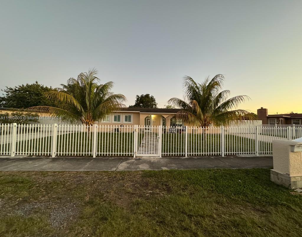 4250 Nw 178th Dr Property Photo 2